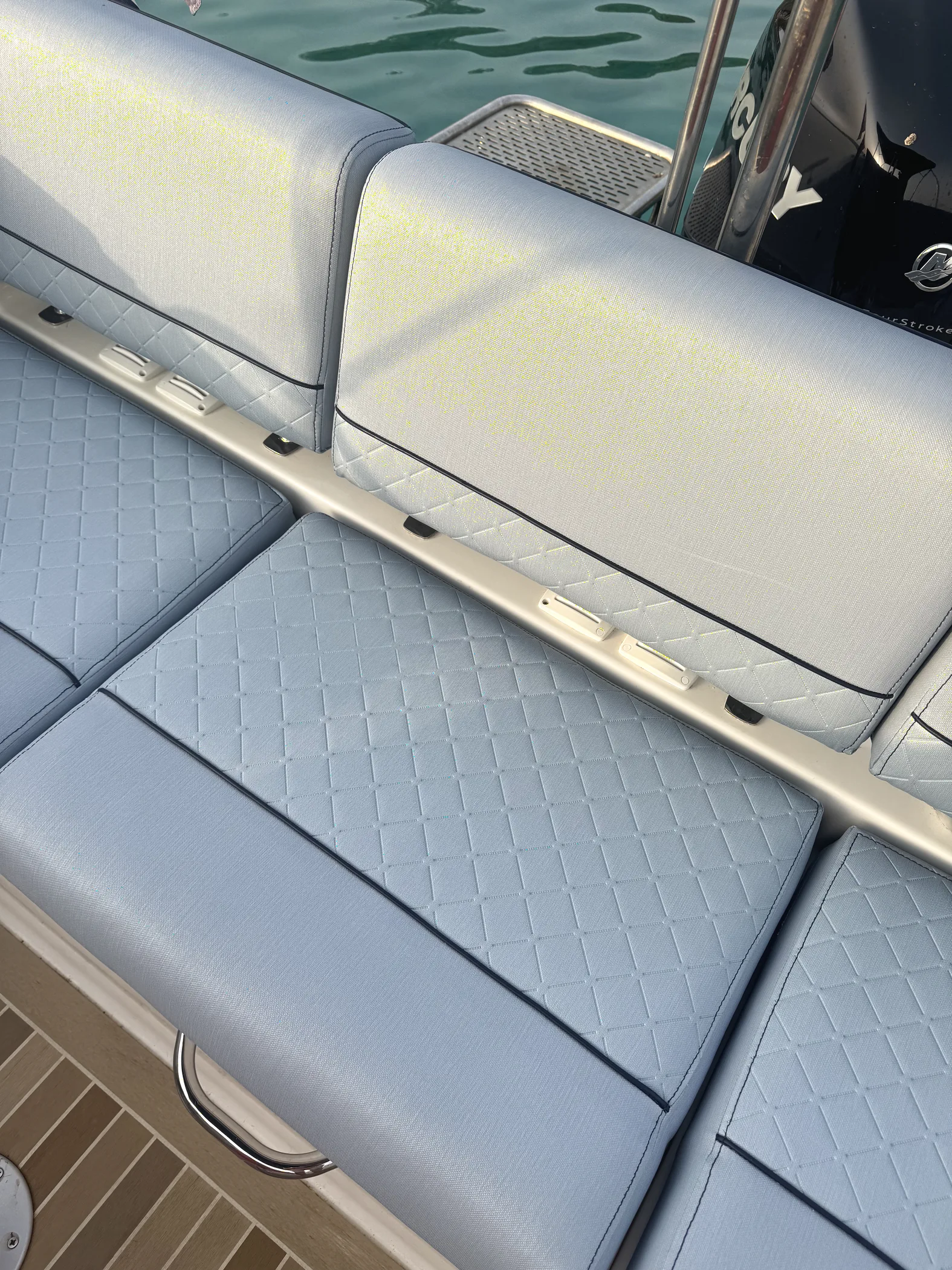 Marine Stitch - Exterior seating